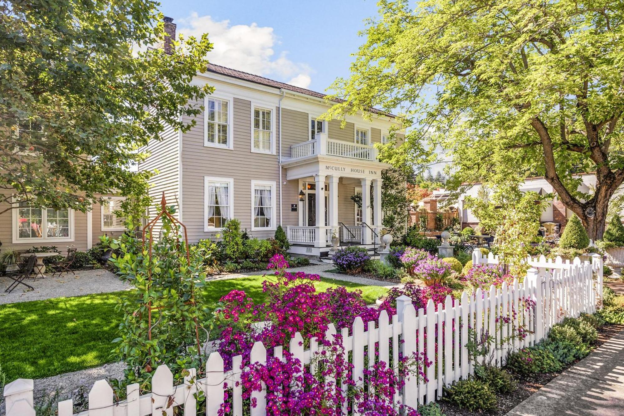 Mccully House Inn Jacksonville Exterior photo